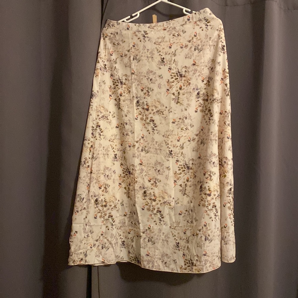 🤎 Beautiful Floral Skirt, Midi/Maxi Skirt, Size Small/Medium
